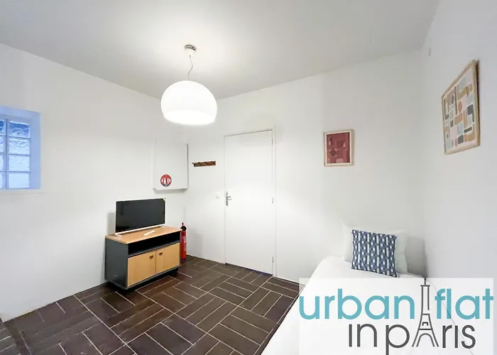 Urbanflat 195 - Cosy Triplex In Center Of * Paryż